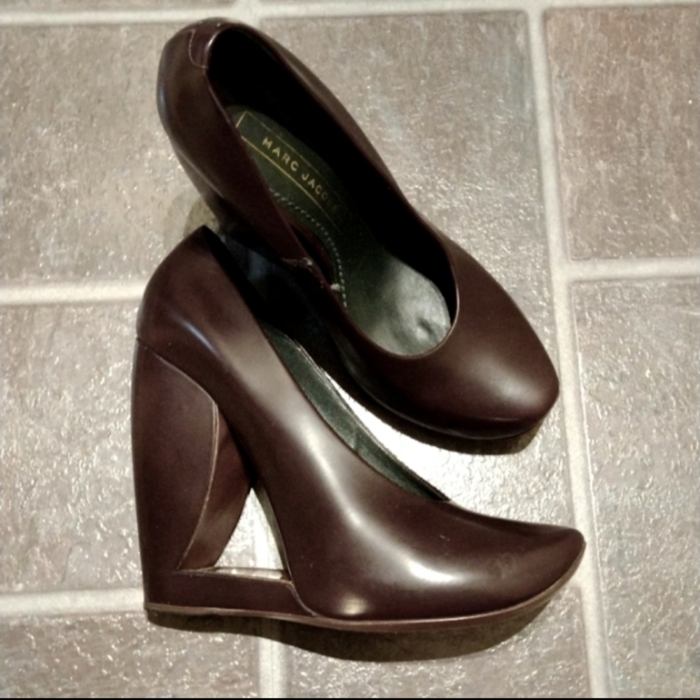 Marc Jacob burgundy cut cut chunky platform wedge heel super unique size 39.5